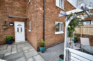 Front exterior- click for photo gallery